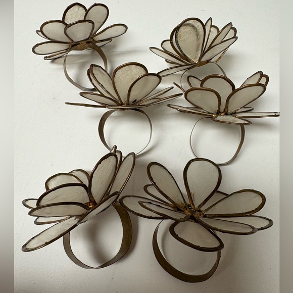 Rare Set of 6 Capiz Shell and Brass Leaded Flower Napkin Rings Vintage 3” EUC - Picture 3 of 5